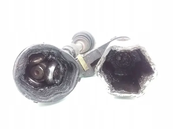 2010 Mazda 3 II Front Half Shaft GG6225500A image 3