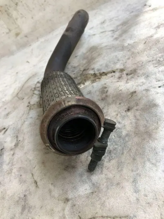 Abrazadera escape OEM 9818372280 Opel Grandland X image 3