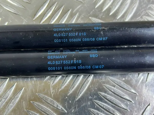 Audi Q7 4L baklucka aktuator 4L0827552F image 5