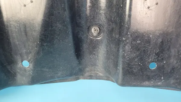 Dodge Polttoainesuojus OEM 68228898AB - Käytetty image 3