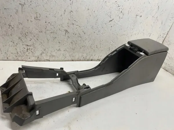 Subaru Forester SG console armsteun OEM 92174SA000 image 2