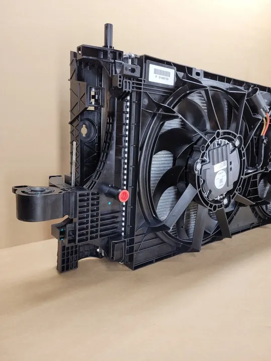 Ventilador de Radiador Completo Volvo EC40 2021- image 3