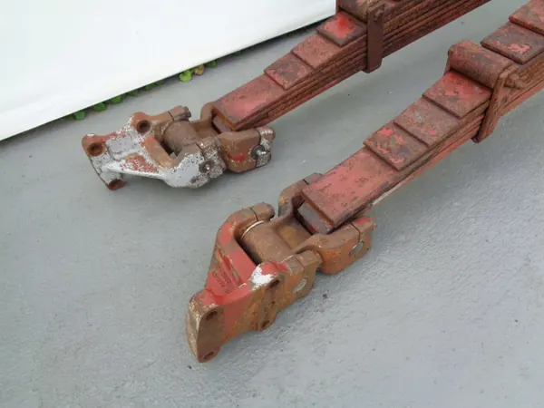 Iveco Trakker Vorderfeder OEM 25347658955443226375534 image 4
