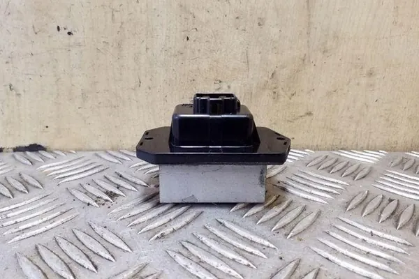 Värmefläktrelä SUBARU OUTBACK 2.5L image 8