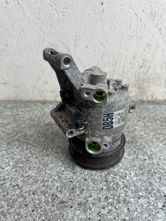 Compresseur de Climatisation Mazda CX-3 2015-2020 DB5H61450 image 5