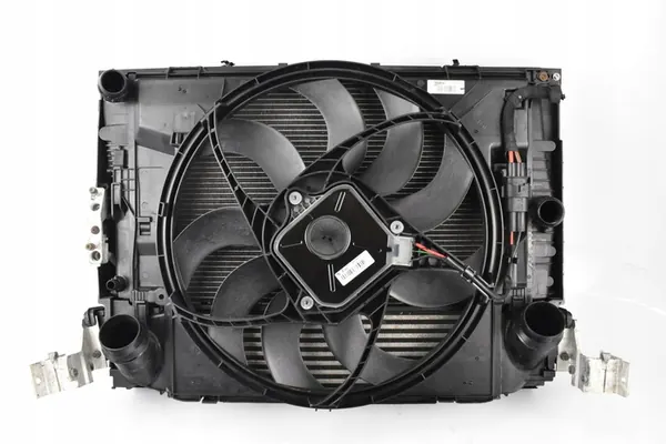 BMW F20 F21 F22 F23 F30 Vattenkylare OEM image 7