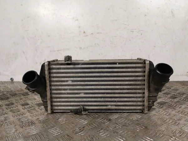 Intercooler Hyundai i30 OEM FBZ15295 - Usado image 2