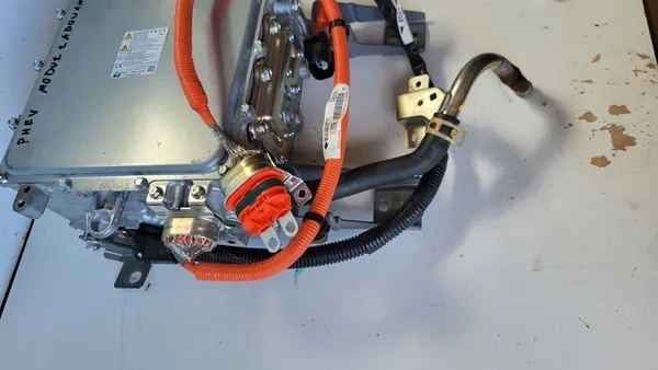 Module de Chargement Mitsubishi Outlander III 13-17 2.0 Hybride image 4