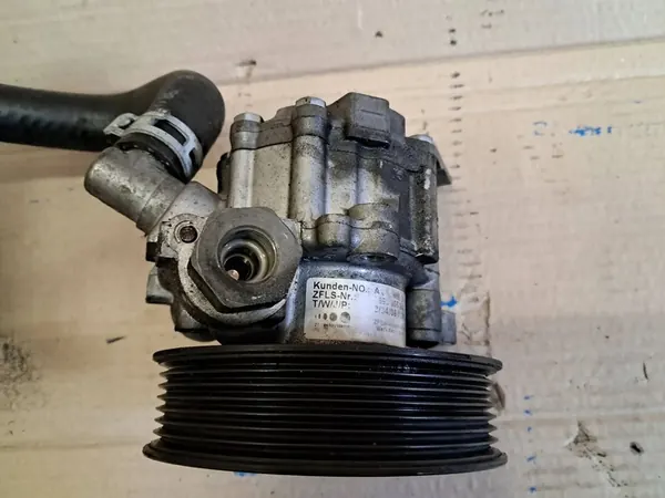 Servostyrningspump Mercedes CLK W209 3.0 CDI V6 A0054660101 image 5