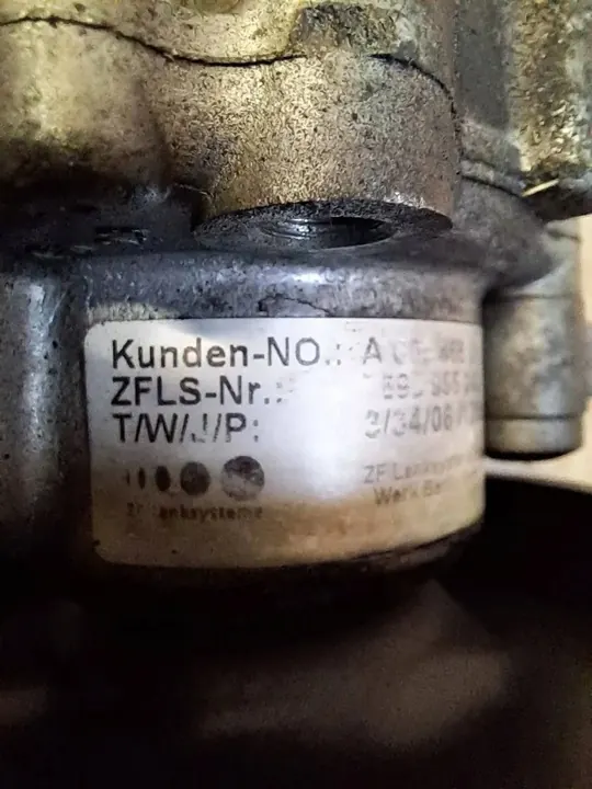 Servostyrningspump Mercedes CLK W209 3.0 CDI V6 A0054660101 image 8