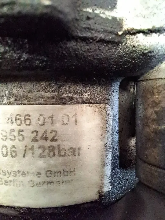 Servostyrningspump Mercedes CLK W209 3.0 CDI V6 A0054660101 image 9