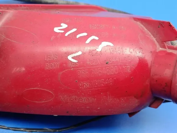 Feu antibrouillard arrière gauche OEM 9652464680 Citroen C4 image 3