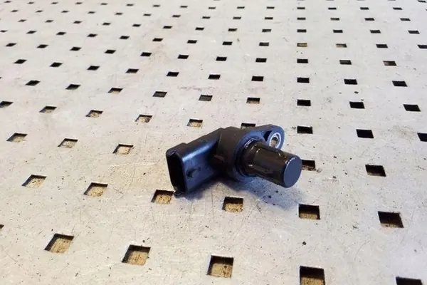 Sensor de posición del árbol de levas FORD FOCUS IV 1.6L image 2