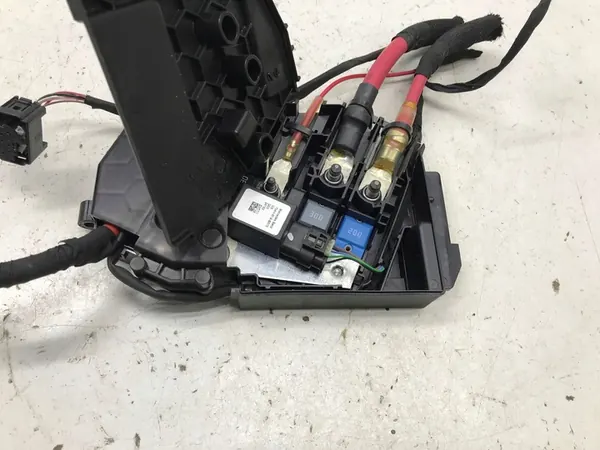 MERCEDES A W177 1.3H 2024 CAJA DE FUSIBLES A1775404007 image 4