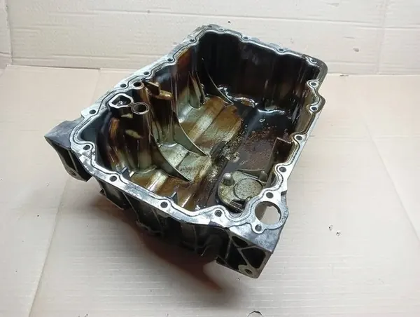 VW UP SKODA CITIGO SEAT MII 1.0 MPI ÖLYPAN 04C103603D image 2