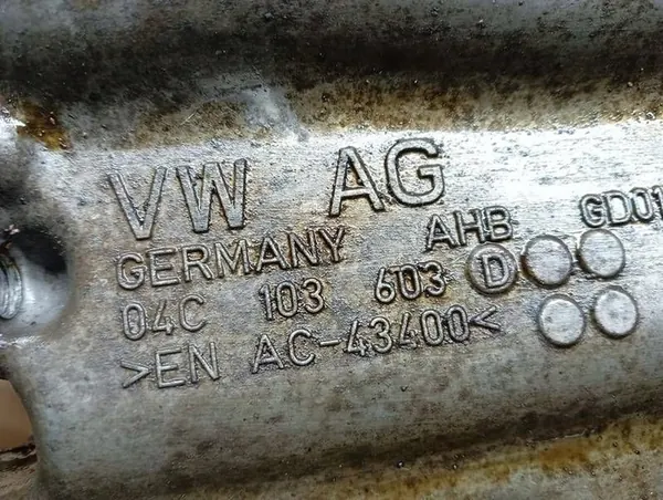 VW UP SKODA CITIGO SEAT MII 1.0 MPI ÖLYPAN 04C103603D image 4