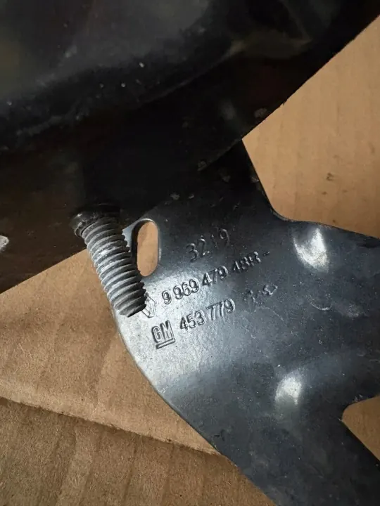 Support de Pompe de Direction OEM 996947948R image 3