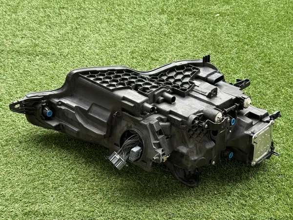 Vasen ajovalot Volvo V60 II S60 III image 4