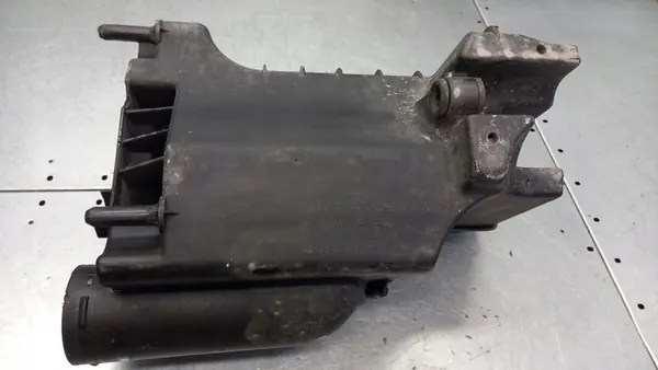 Ilmansuodattimen kotelo Mercedes Benz A W168 1.6B A1660940004 image 6