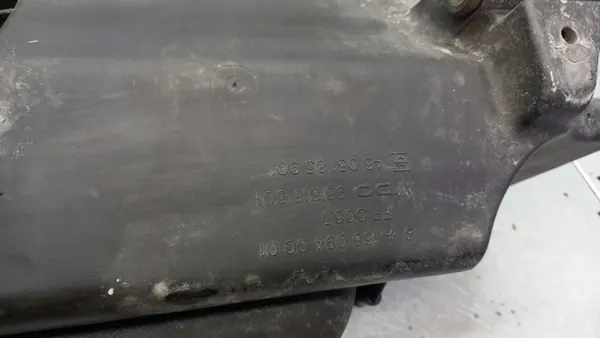 Ilmansuodattimen kotelo Mercedes Benz A W168 1.6B A1660940004 image 7