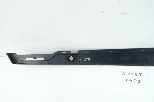 Bande de pare-chocs arrière OEM BJ3M-17F879-B pour Range Rover Evoque image 5