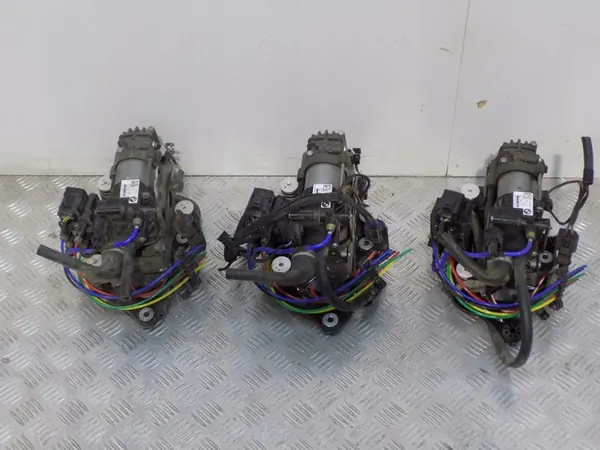 Compressore sospensione BMW G11 G12 6861882 6861682 image 2