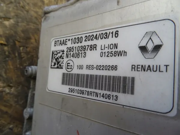 Batería Renault OE 295103978R - 1 Ah Usada image 4