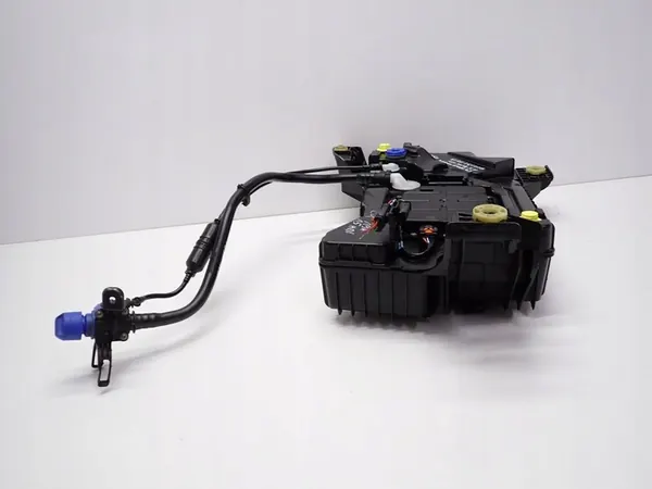 TANK ADBLUE POMPE  CITROEN C4 SPACETOURER image 4