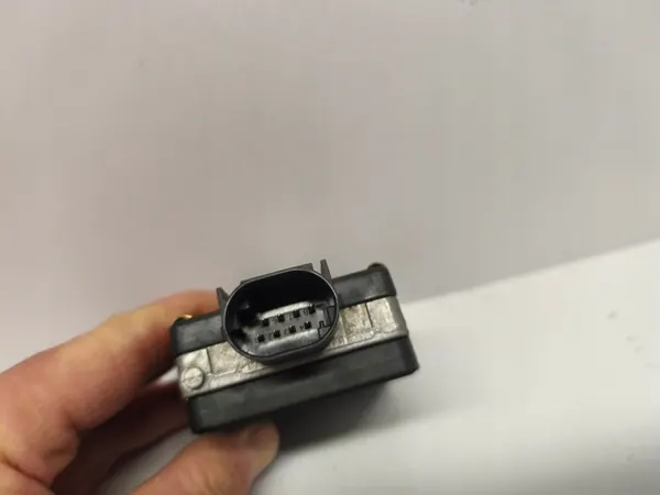 Radar OEM 3Q0907550E pour Passat B8 Système Distronic image 3