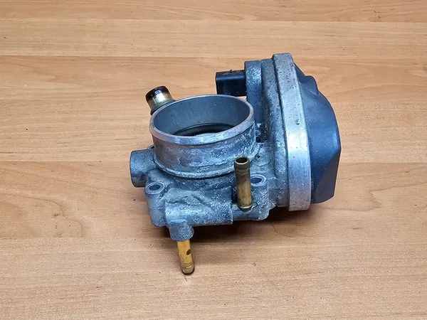 Drosselklappe Opel Zafira B 1.8B 06-14 55353801 image 4