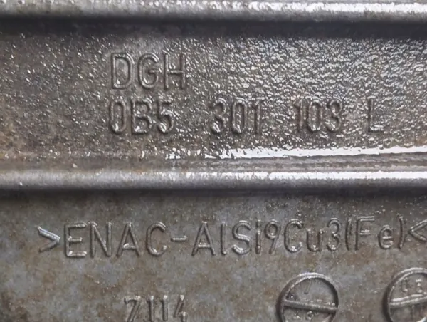 Audi S-Tronic DL501 vaihteiston etukansi OEM 0B5301103L image 5