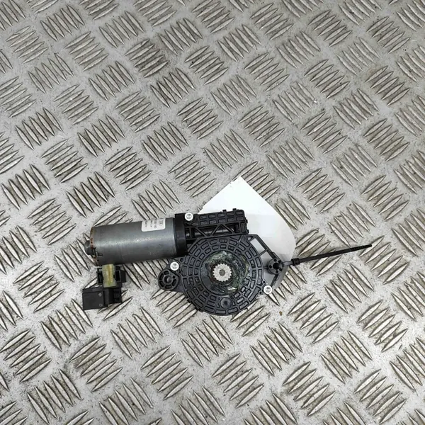 Motor de techo solar OEM 0390200100 Mercedes-Benz image 2