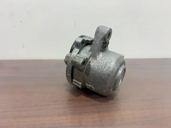 Subaru OE Alternatorriemspanner - Gebruikt onderdeel image 3
