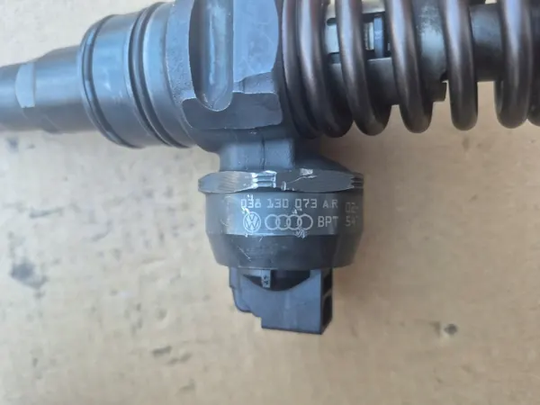 Bomba de combustível OEM 038130073AR 1.9 TDI 130CV image 4