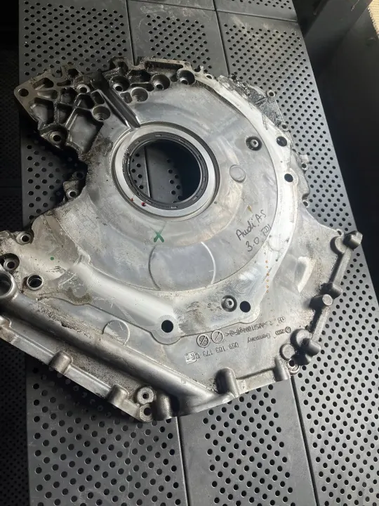 Tampa de Distribuição OEM 059103173CK Audi 3.0 TDI image 2