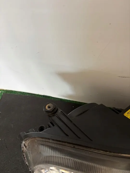 Farol Direito Skoda Yeti Bi Xenon Europa image 3