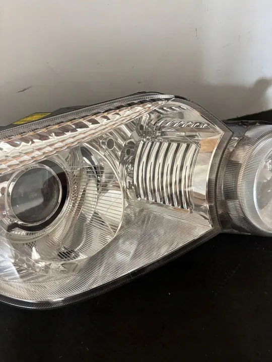 Farol Direito Skoda Yeti Bi Xenon Europa image 6