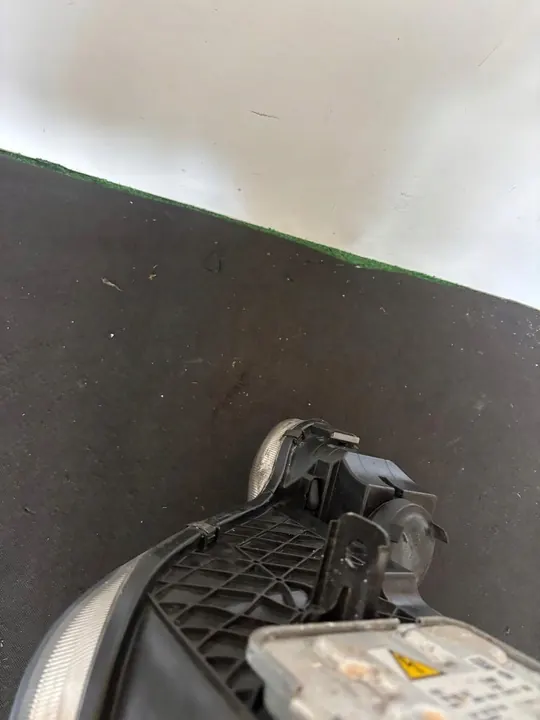 Farol Direito Skoda Yeti Bi Xenon Europa image 8