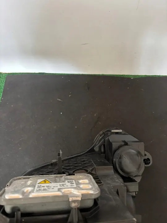 Farol Direito Skoda Yeti Bi Xenon Europa image 9