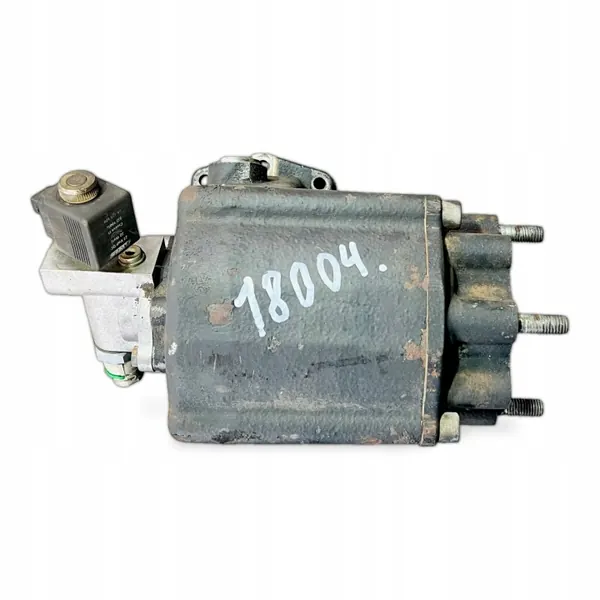 Motor de arranque Volvo OEM 21975810 - Usado image 4