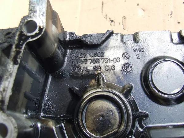 BMW Jakokansi OEM 7786751 M57D30-moottoriin image 6