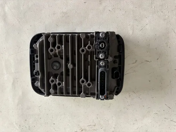 Radar Distronic Audi OEM 8B3907561N - Usado image 7