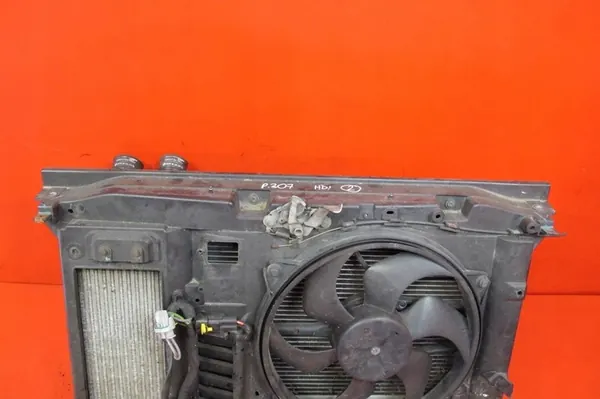 PEUGEOT 307 2.0 HDI RHY Etu Radiatorin Tuulettimen Kompletti OEM 9646577680 image 2