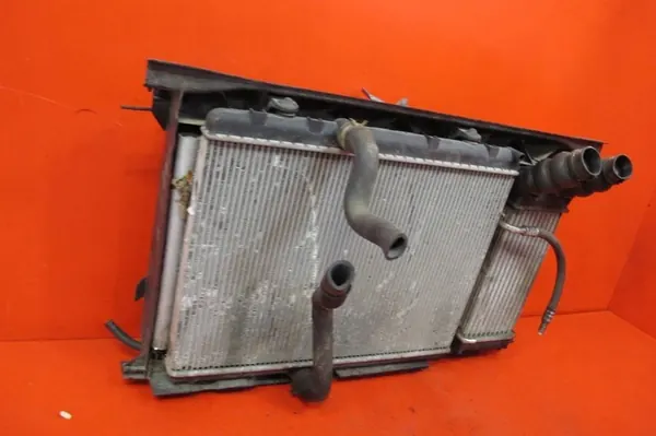 PEUGEOT 307 2.0 HDI RHY Etu Radiatorin Tuulettimen Kompletti OEM 9646577680 image 6