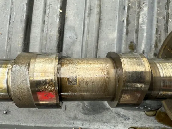 Árvore de cames Mercedes A278 4.7 Biturbo Usado OEM image 5