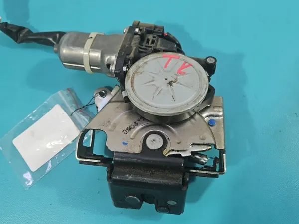Serrure hayon OEM 163800-0062 pour Toyota RAV4 IV image 3