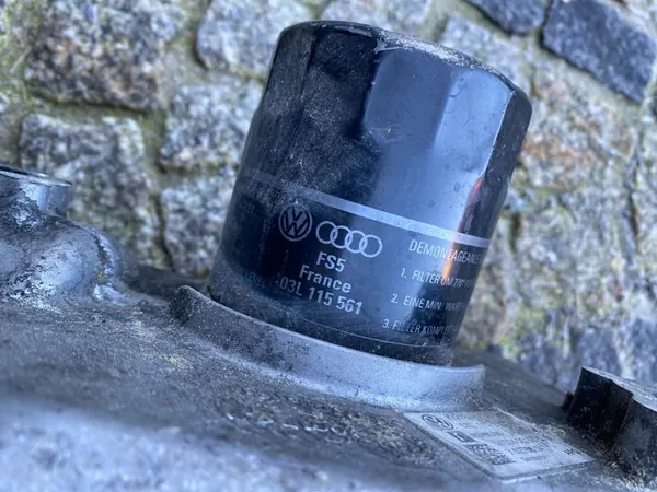 EGR-Ventilkühler VW T5 03L115512A 03L115561 03L117021C image 9