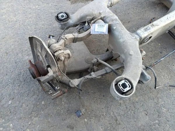 BMW F10 Hinterachsschwinge OEM Wrakowisko-16368- image 8