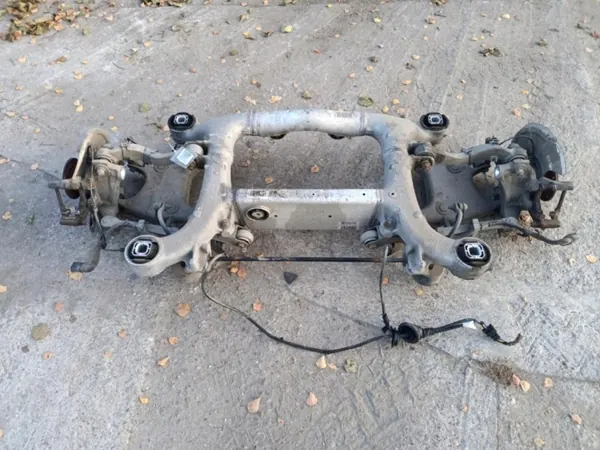 BMW F10 Hinterachsschwinge OEM Wrakowisko-16368- image 9