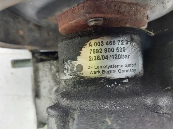 Pompe de direction A0034667201 Mercedes Vito W639 image 7